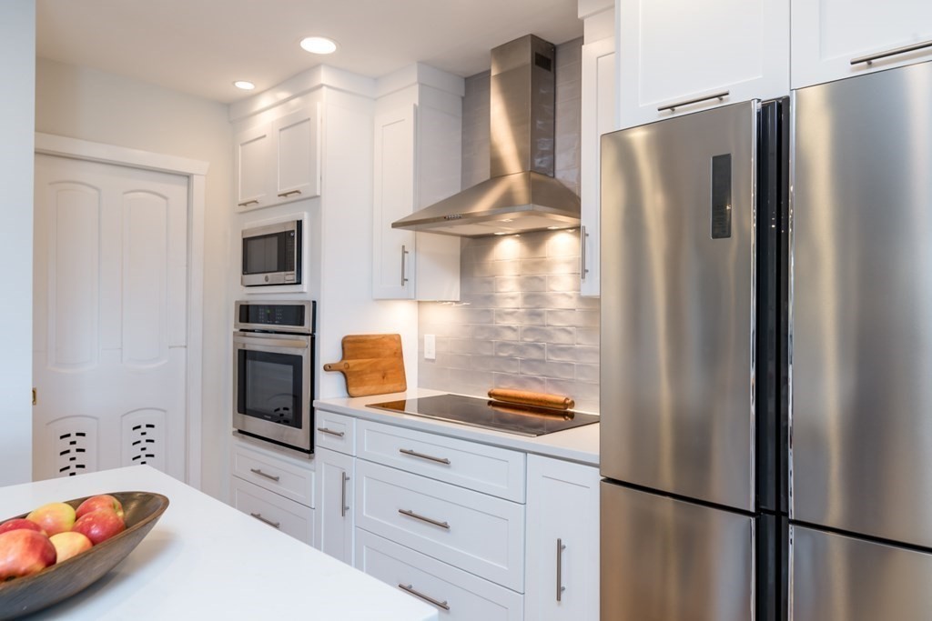 131 Nichols Road, Unit 4 Cohasset, MA 02025 - Photo 4 of 27 Gallery Image 4