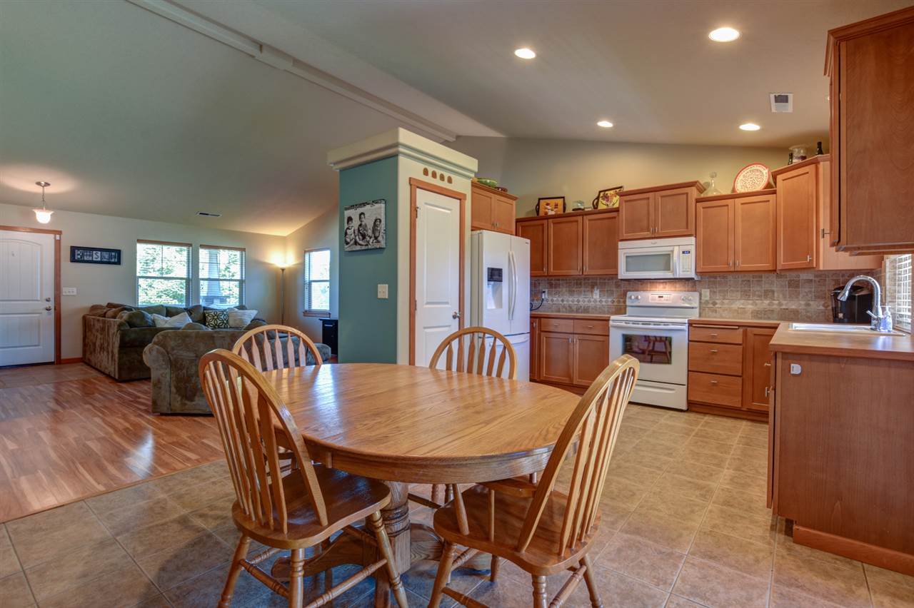 8812 North Barnes Road Spokane, WA 99208 - Photo 8 of 20 Gallery Image 8
