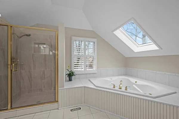 $750,000 | 1002 Shimer Court, Naperville, IL 60565