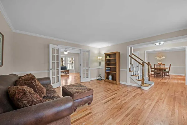 $750,000 | 1002 Shimer Court, Naperville, IL 60565
