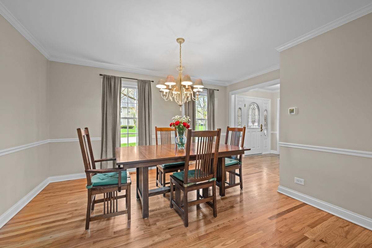 1002 Shimer Court Naperville, IL 60565 - Photo 8 of 35