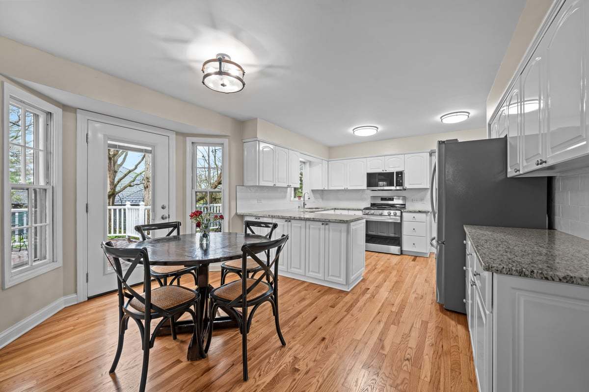 1002 Shimer Court Naperville, IL 60565 - Photo 9 of 35