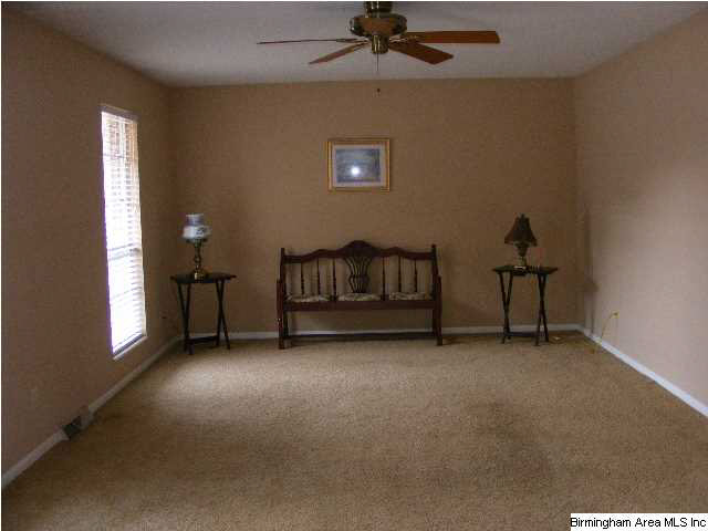 3325 Treehaven Circle Adamsville, AL 35005 - Photo 4 of 16