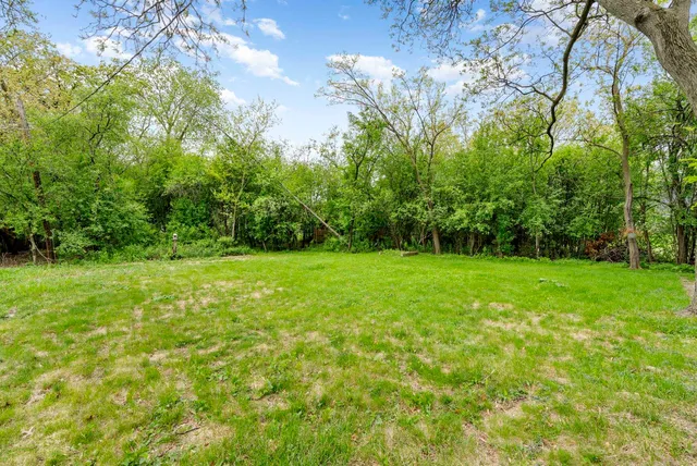 $550,000 | 666 Barberry Road, Highland Park, IL 60035