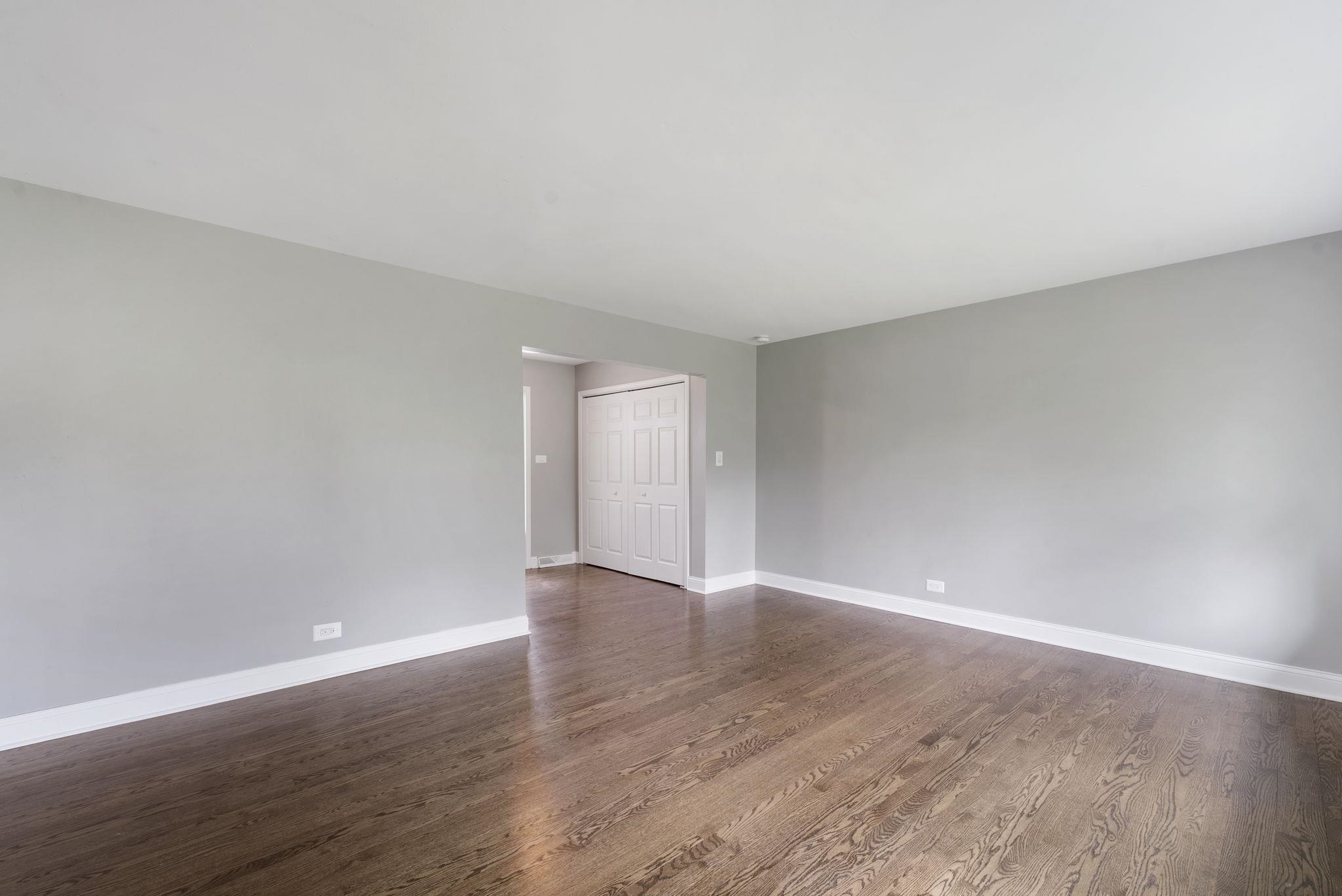 666 Barberry Road Highland Park, IL 60035 - Photo 9 of 35