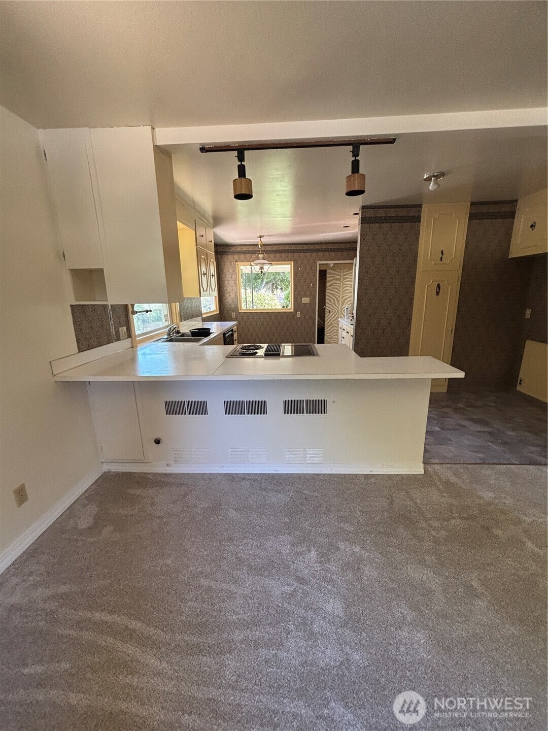 214 North 2nd Street Dayton, WA 99328 - Photo 8 of 32