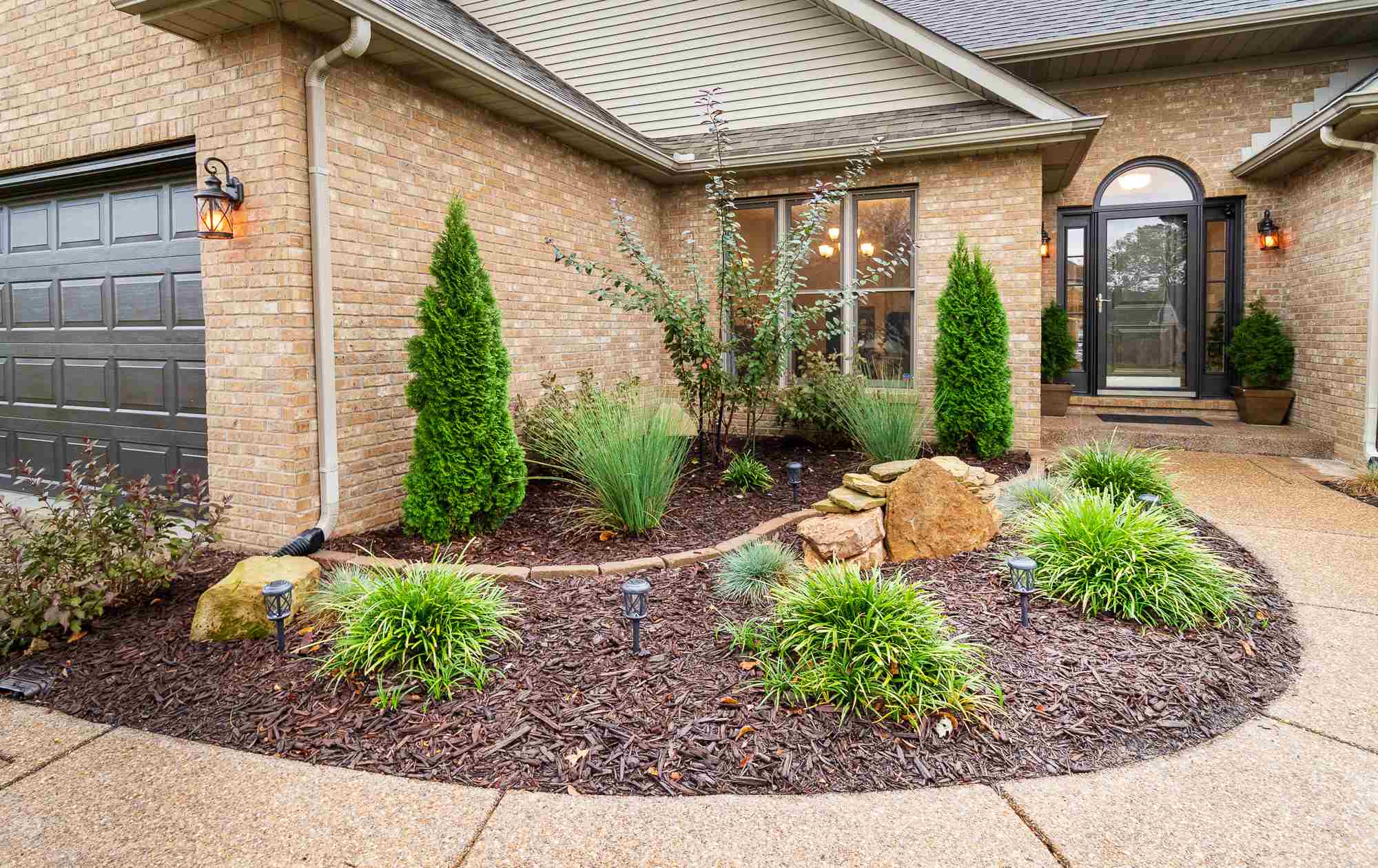 8933 Shadow Ridge Drive Newburgh, IN 47630 - Photo 5 of 32