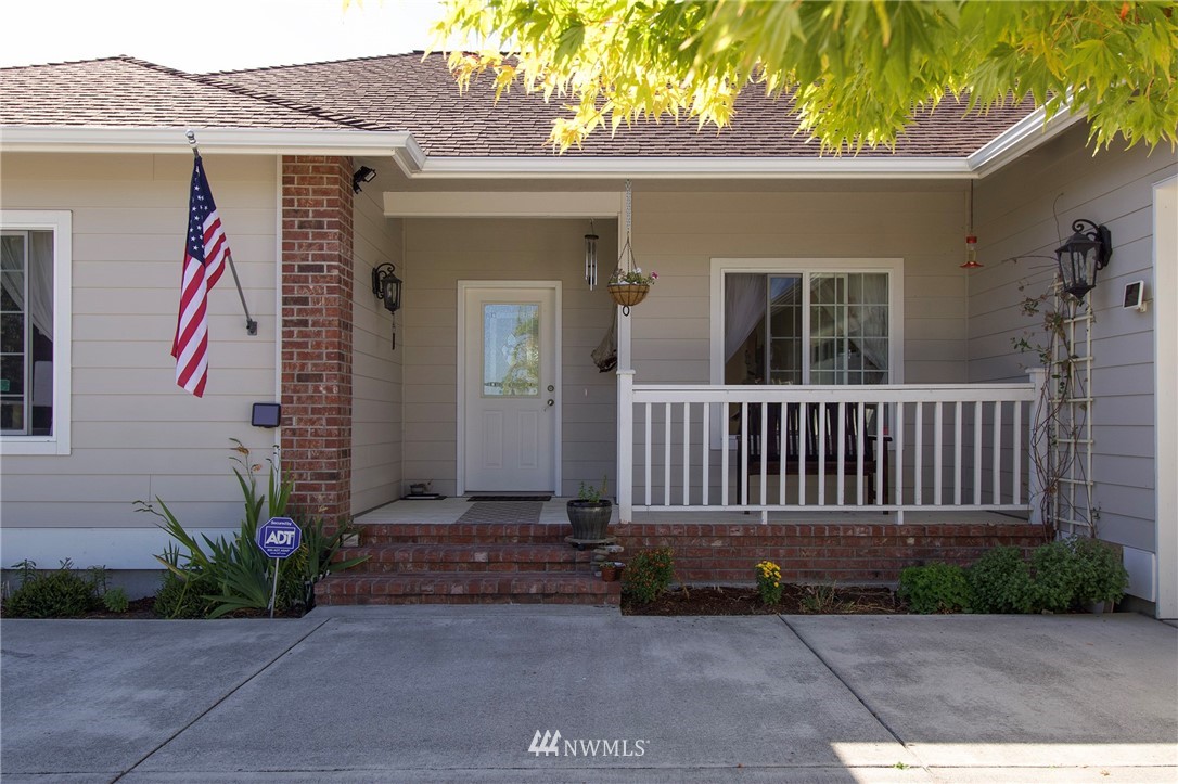 160 Choice Loop Sequim, WA 98382 - Photo 2 of 39