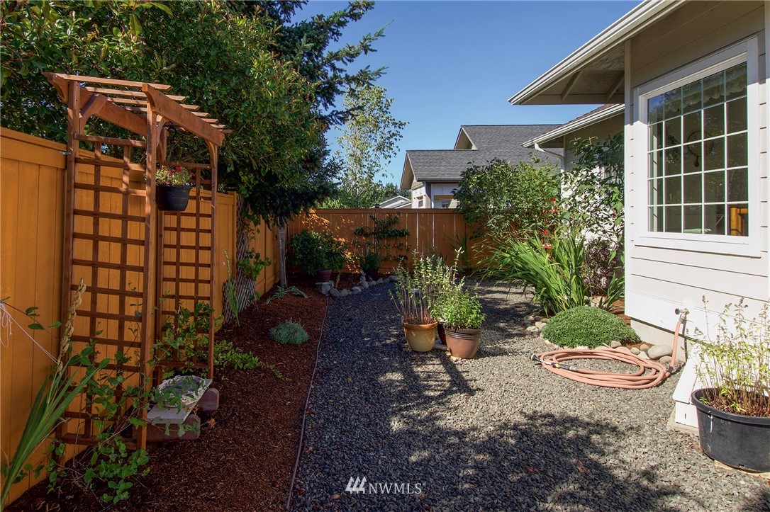 160 Choice Loop Sequim, WA 98382 - Photo 35 of 39