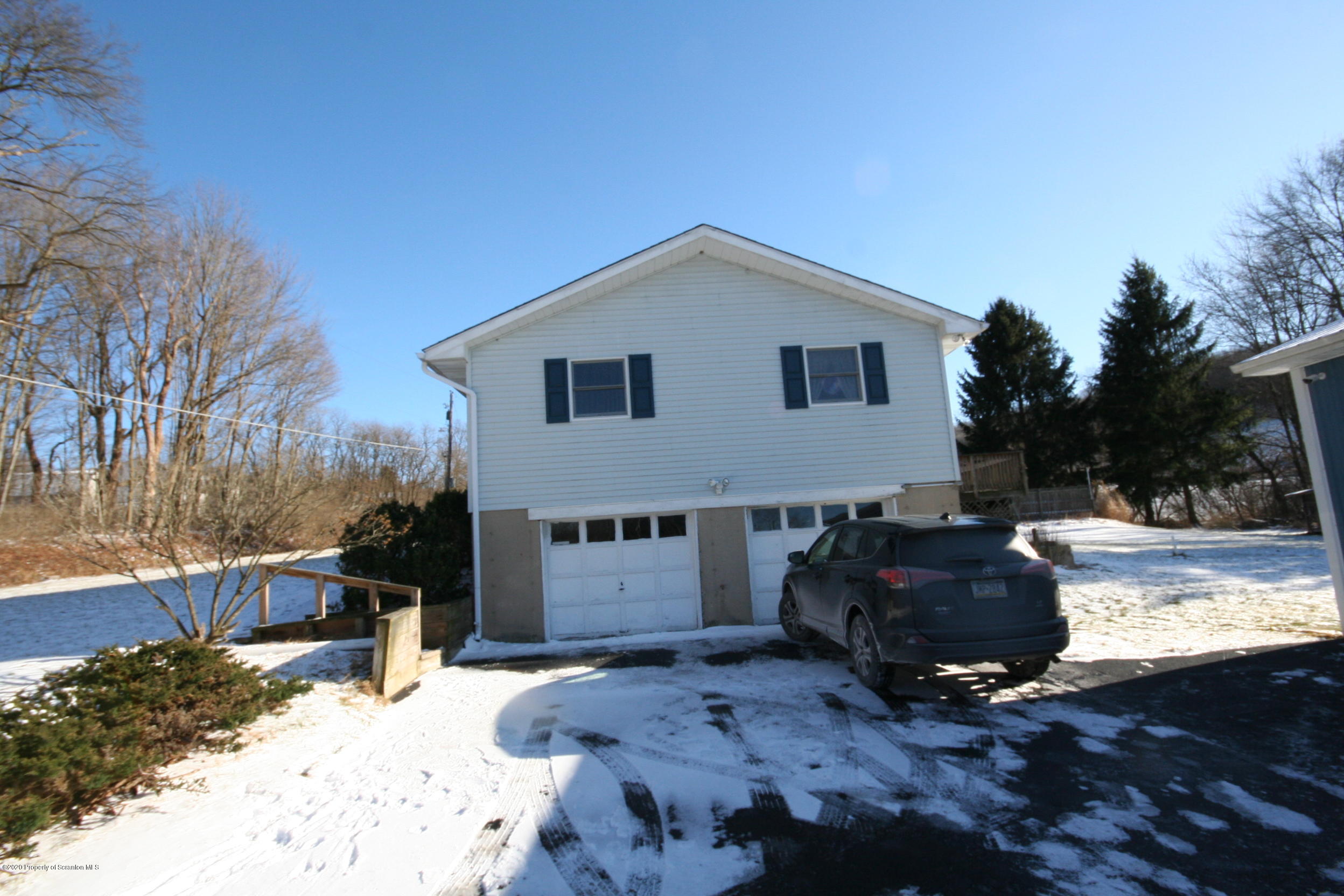 16 Shields Road Scott Township, PA 18447 - Photo 4 of 30 Gallery Image 4