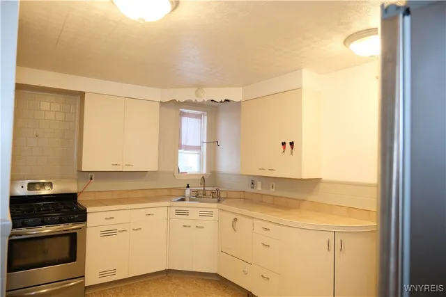 $1,350 | 233 Pennsylvania Street, Unit 1, Buffalo, NY 14201