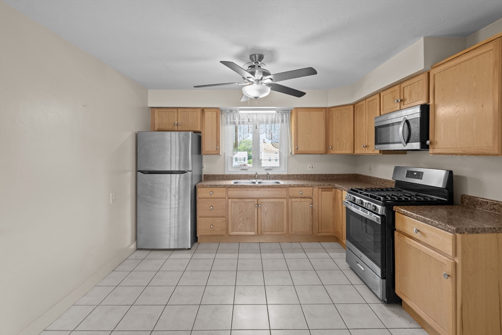 135 Vale Street, Unit 16 Fall River, MA 02724 - Photo 3 of 29
