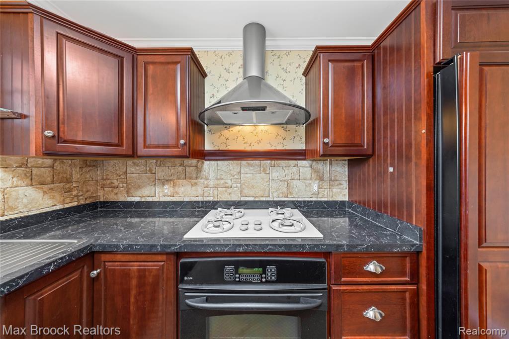 35550 Pleasant Valley Road Farmington Hills, MI 48331 - Photo 19 of 86 Gallery Image 19