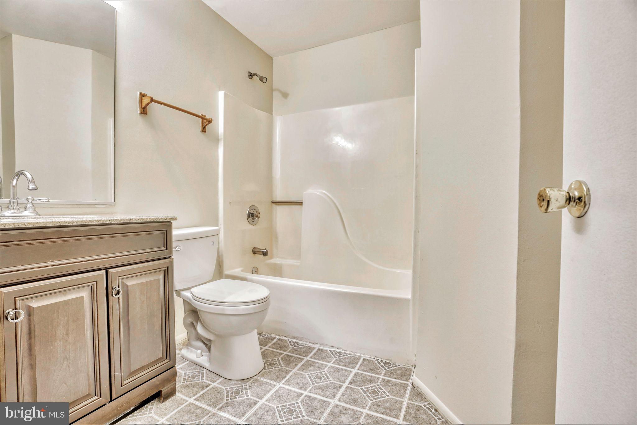 14 Macconnachy Square Baltimore, MD 21207 - Photo 22 of 40
