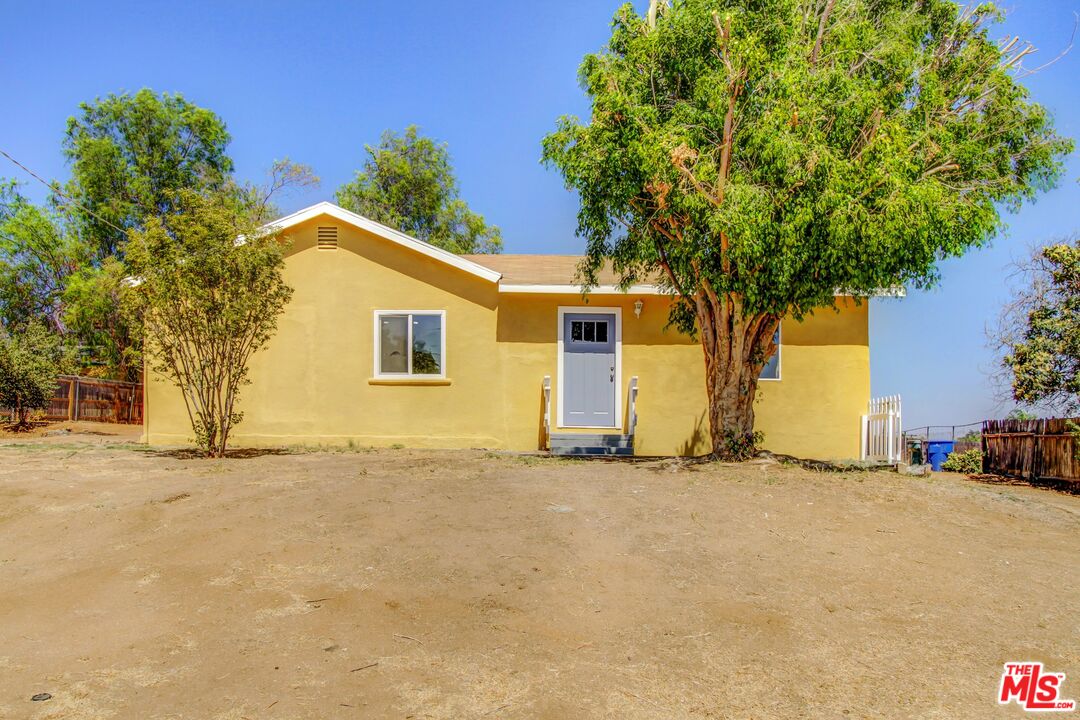 6085 Chadbourne Avenue Riverside, CA 92505 - Photo 1 of 13
