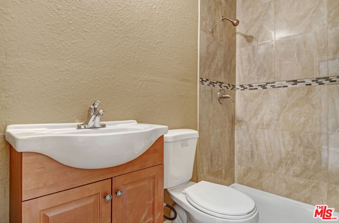 6085 Chadbourne Avenue Riverside, CA 92505 - Photo 11 of 13