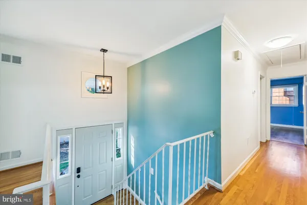 $3,700 | 5635 Glenwood Drive, Alexandria, VA 22310