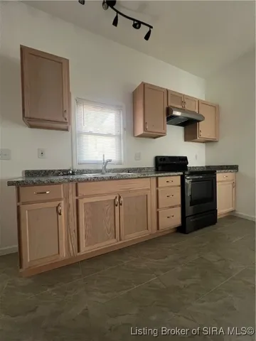 $189,000 | 322 East Harrison Street, Oakland City, IN 47660