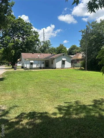 $52,000 | 317 West Main Street, Steele, MO 63877