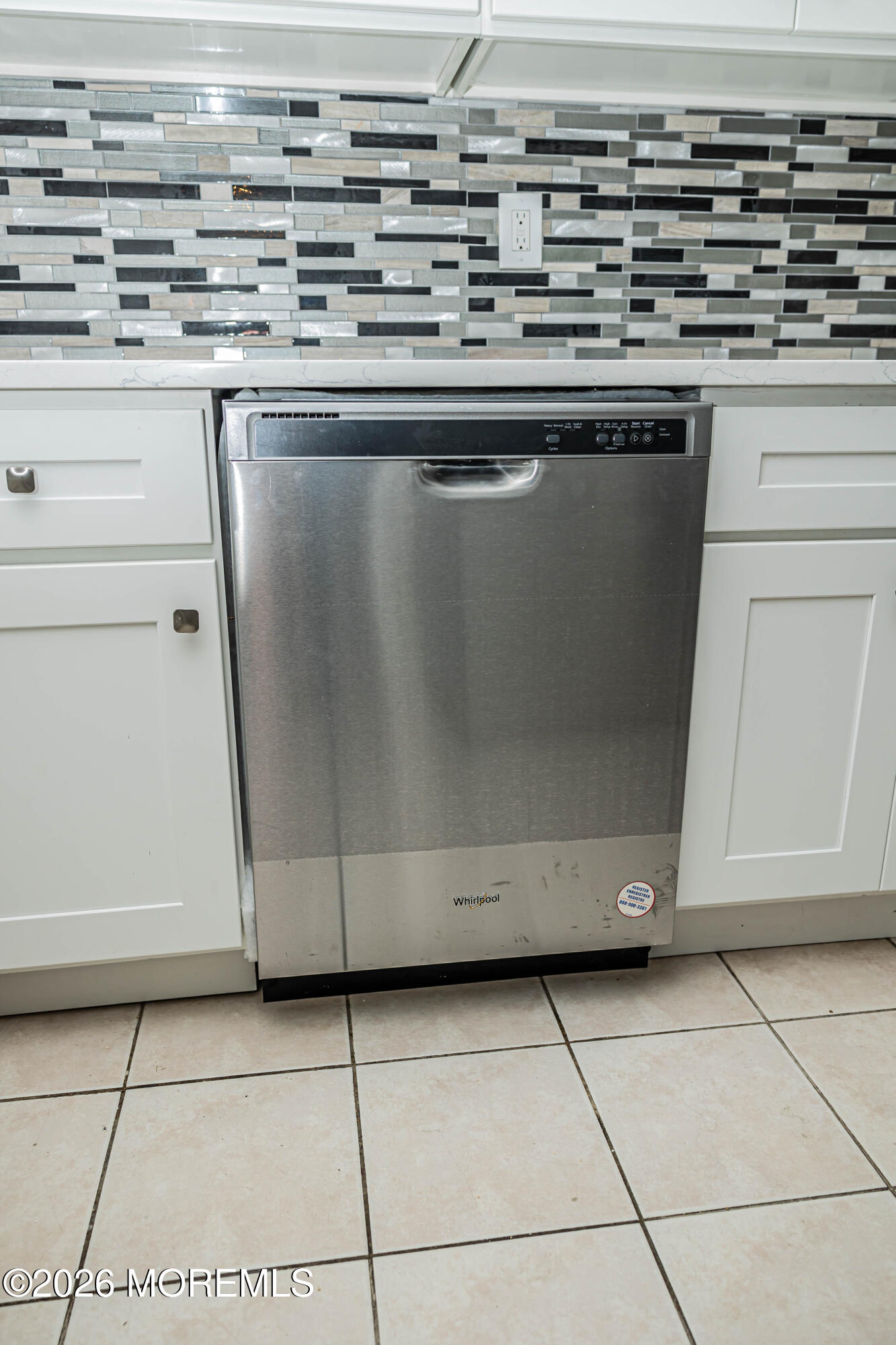 18 Windsor Terrace, Unit 18 Freehold, NJ 07728 - Photo 9 of 37 a close view of appliances