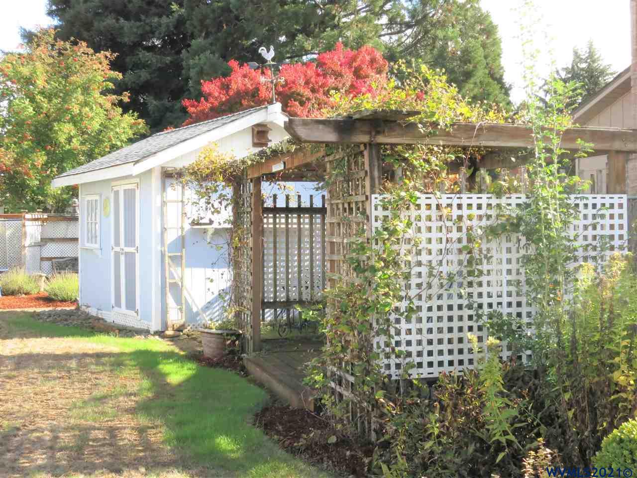 695 Southwest Mill Street Dallas, OR 97338 - Photo 16 of 21 Gallery Image 16