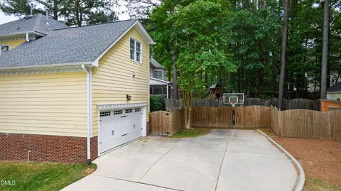 $699,900 | 113 Curley Maple Court, Apex, NC 27502