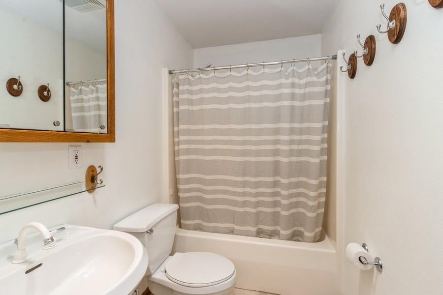 3946 Spring Street Northeast Solon, IA 52333 - Photo 23 of 42 Gallery Image 23