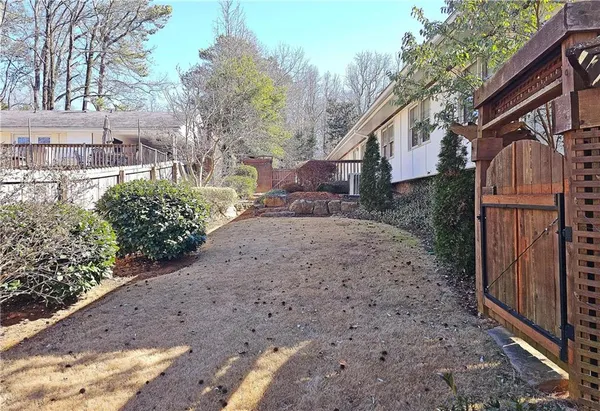 $5,995 | 1131 Milmar Drive Northwest, Atlanta, GA 30327