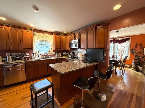 $499,900 | 116 Mason Street, Westbrook, ME 04092