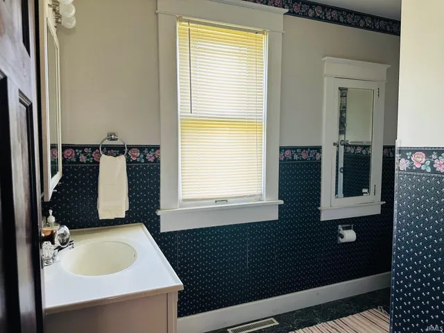 $198,000 | 212 East Main Street, Kewanna, IN 46939