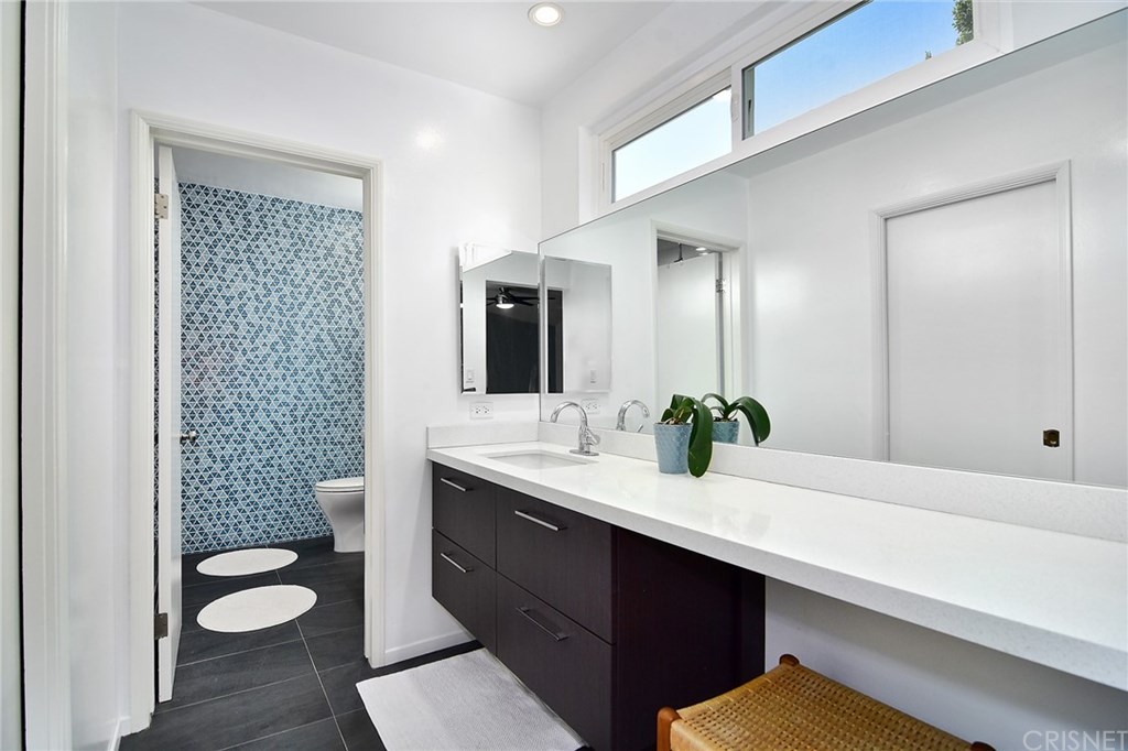 5481 Katherine Avenue Sherman Oaks, CA 91401 - Photo 26 of 34