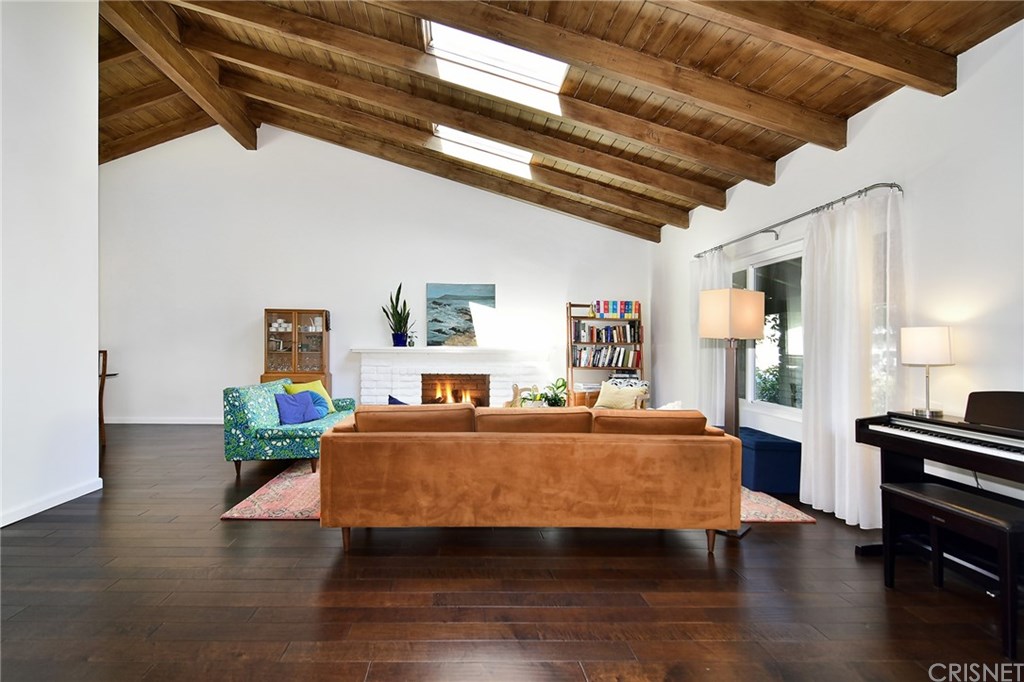 5481 Katherine Avenue Sherman Oaks, CA 91401 - Photo 5 of 34