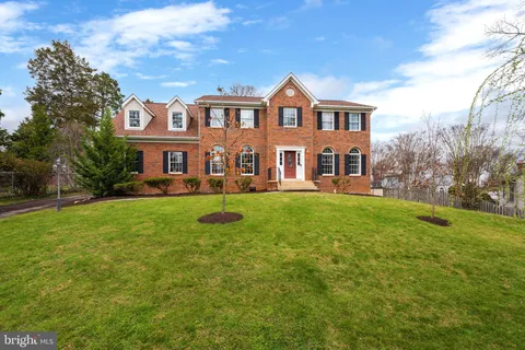 $1,395,000 | 3400 Woodland Lane, Alexandria, VA 22309