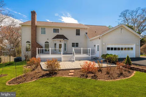 $1,395,000 | 3400 Woodland Lane, Alexandria, VA 22309