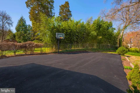 $1,395,000 | 3400 Woodland Lane, Alexandria, VA 22309