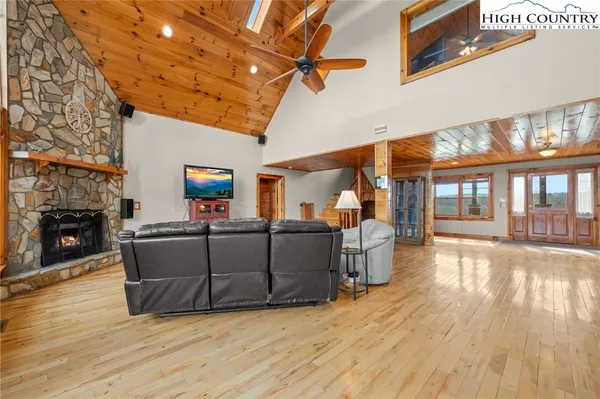 $700,000 | 460 Deer Crossing Road, Piney Creek, NC 28663