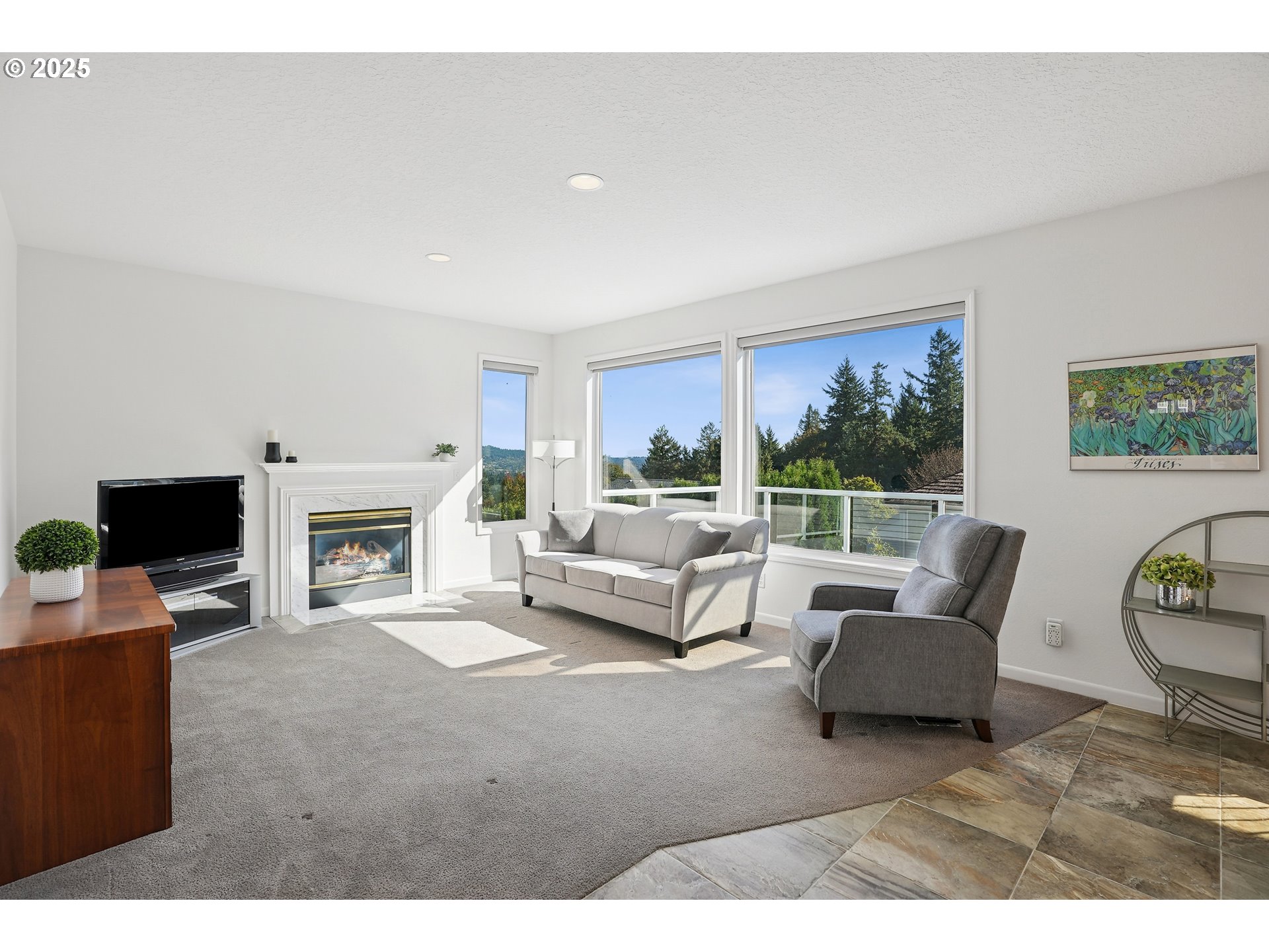 13574 Southwest Mint Place Portland, OR 97223 - Photo 11 of 41