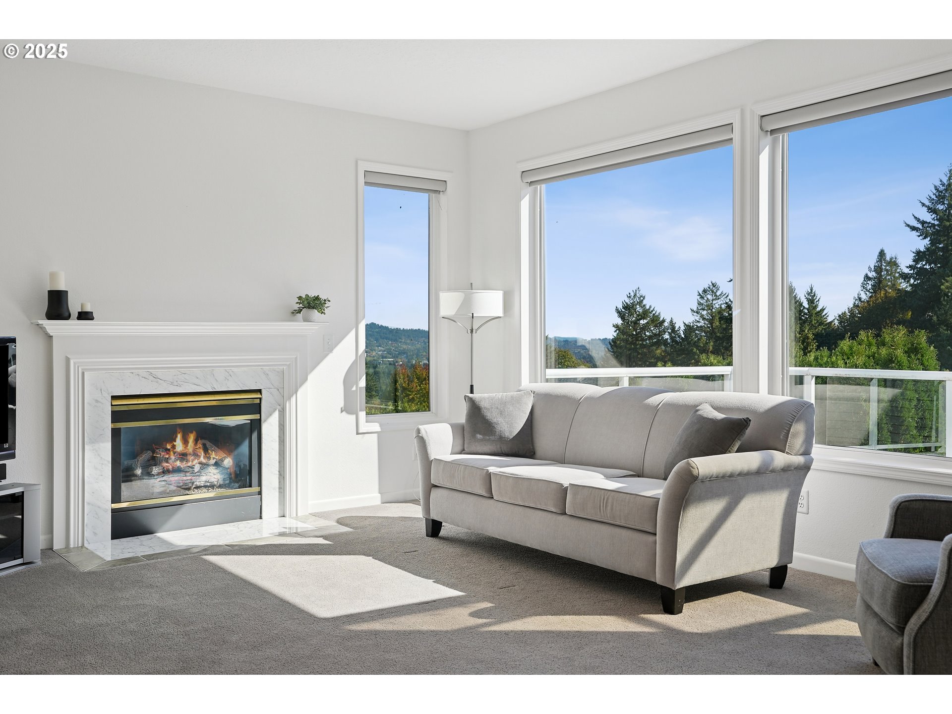 13574 Southwest Mint Place Portland, OR 97223 - Photo 12 of 41