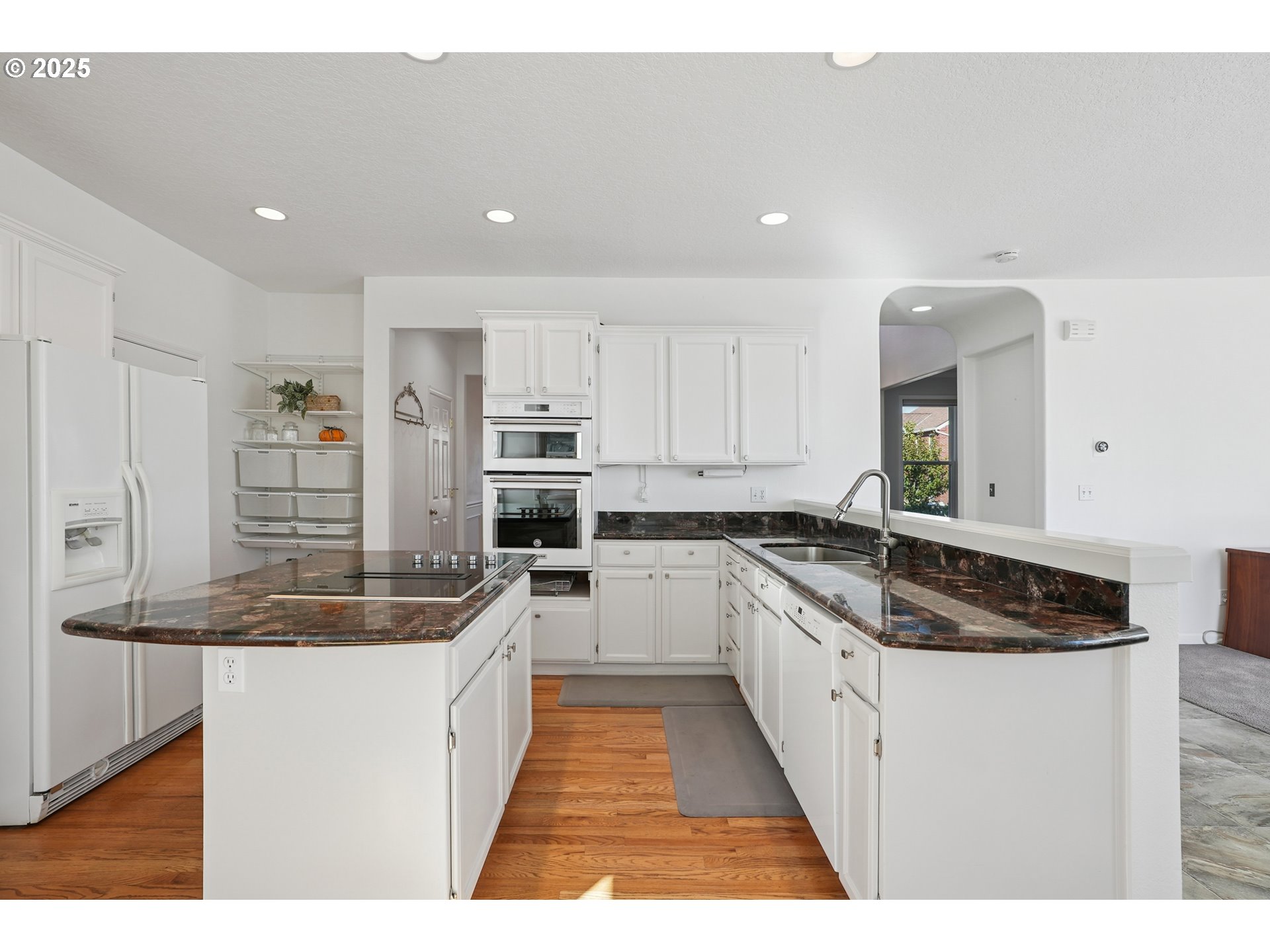 13574 Southwest Mint Place Portland, OR 97223 - Photo 18 of 41