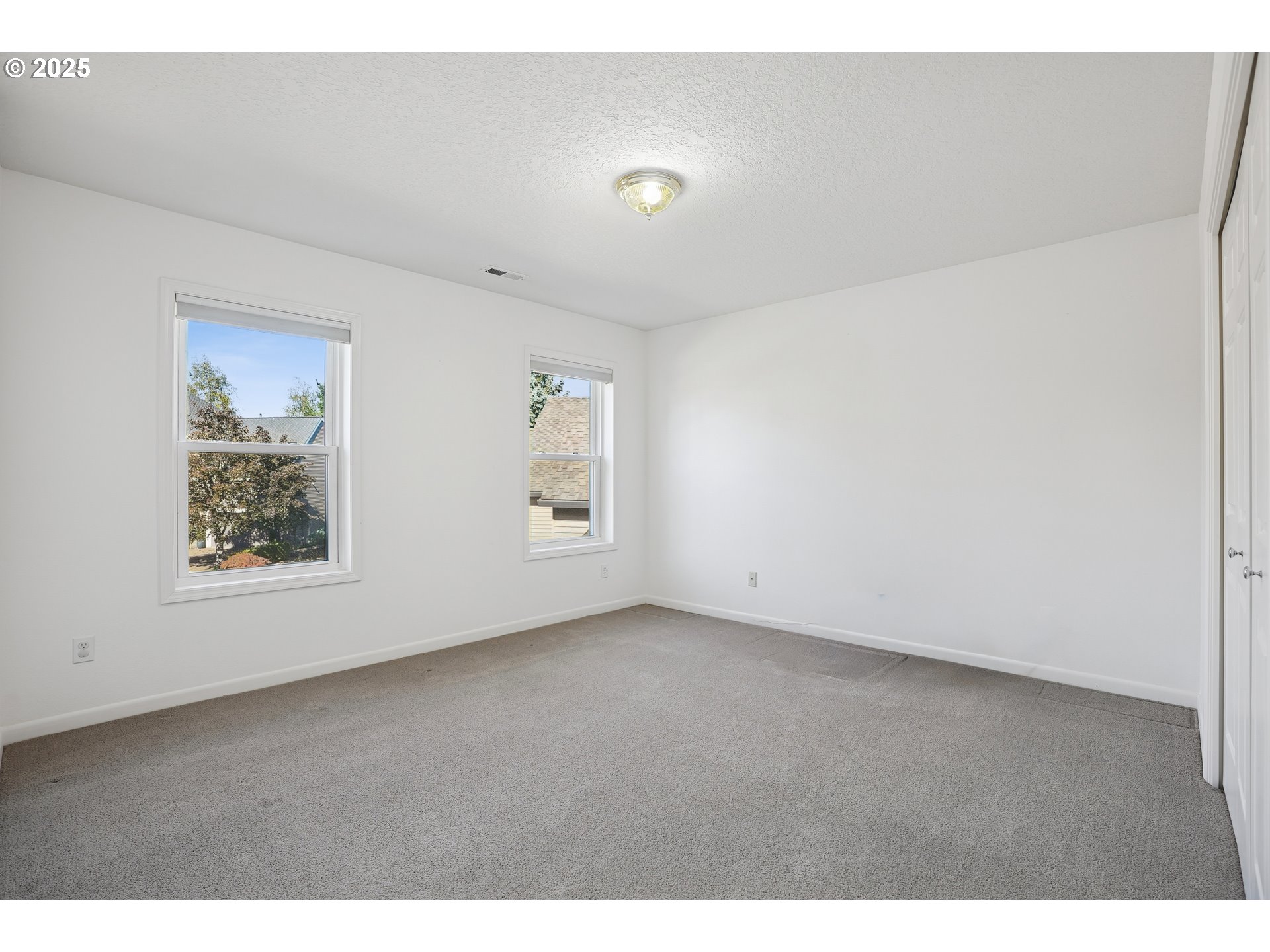 13574 Southwest Mint Place Portland, OR 97223 - Photo 21 of 41