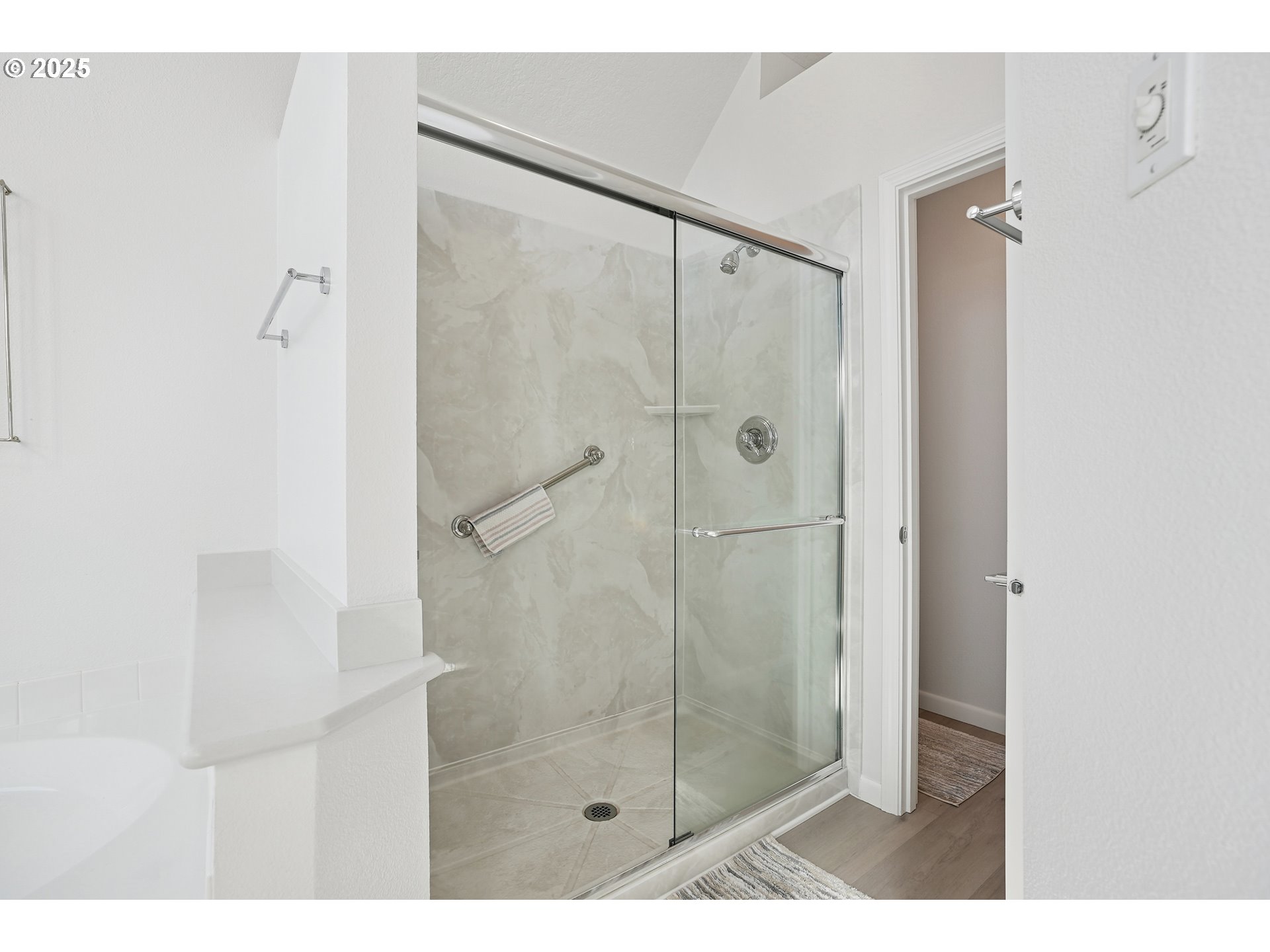 13574 Southwest Mint Place Portland, OR 97223 - Photo 26 of 41