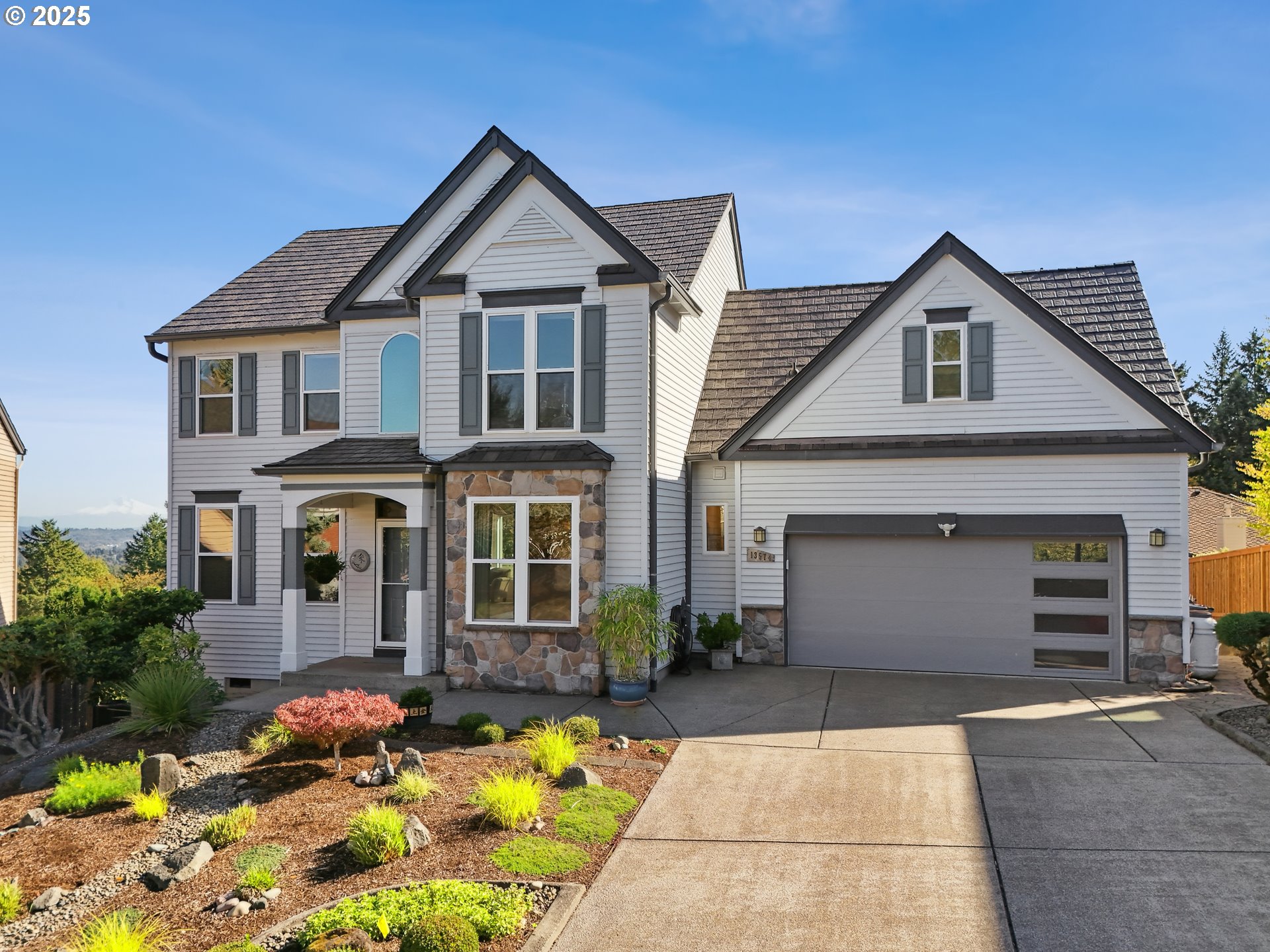 13574 Southwest Mint Place Portland, OR 97223 - Photo 5 of 41