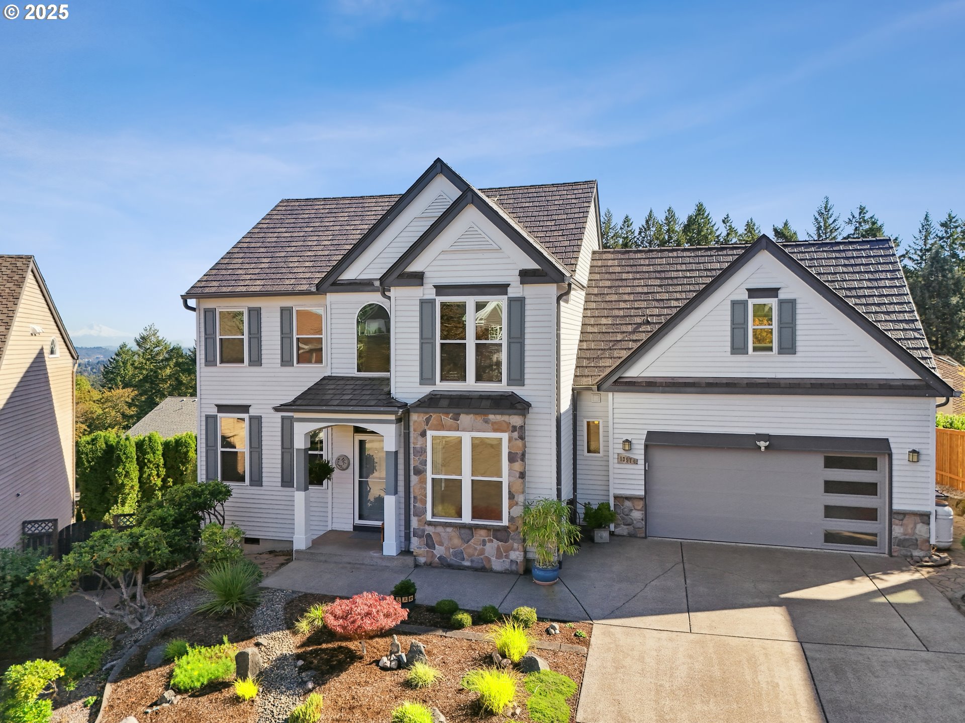 13574 Southwest Mint Place Portland, OR 97223 - Photo 6 of 41