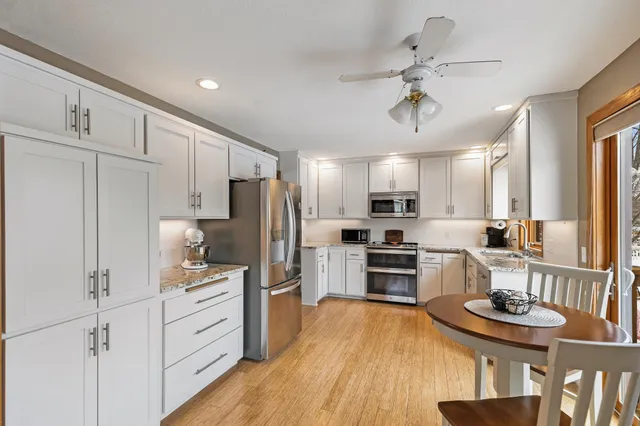 $650,000 | 185 Orchard Circle, Long Lake, MN 55356