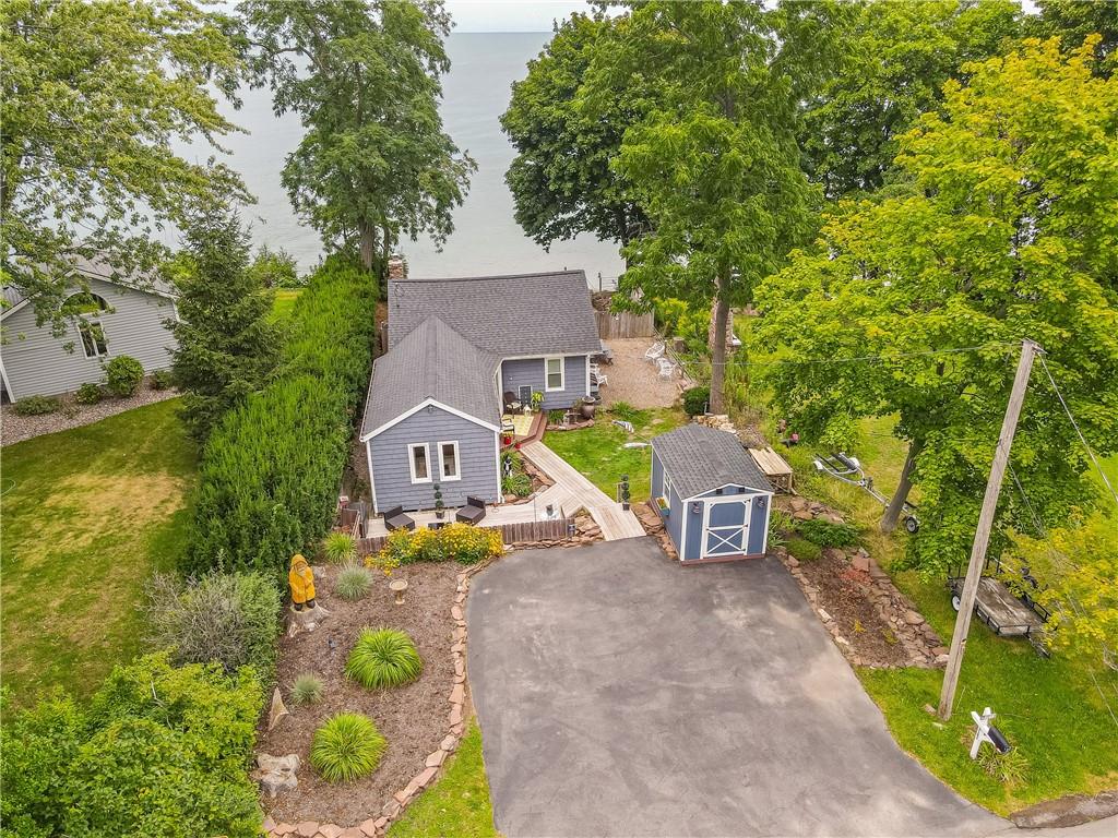 3183 Lake Road, Williamson, NY 14589 Compass