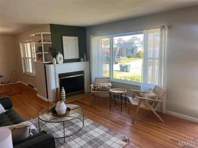 $349,000 | 5937 Childress Avenue, St. Louis, MO 63109