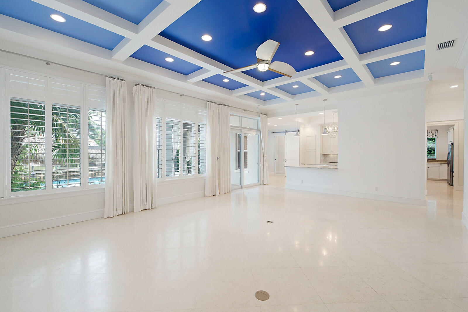 16 Tradewinds Circle Tequesta, FL 33469 - Photo 7 of 49 10_16_Tradewinds_Circle8_mls