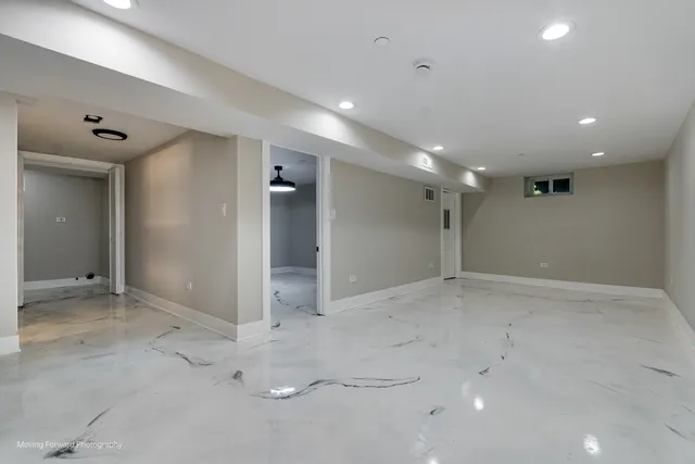 a picture of a bench in the back