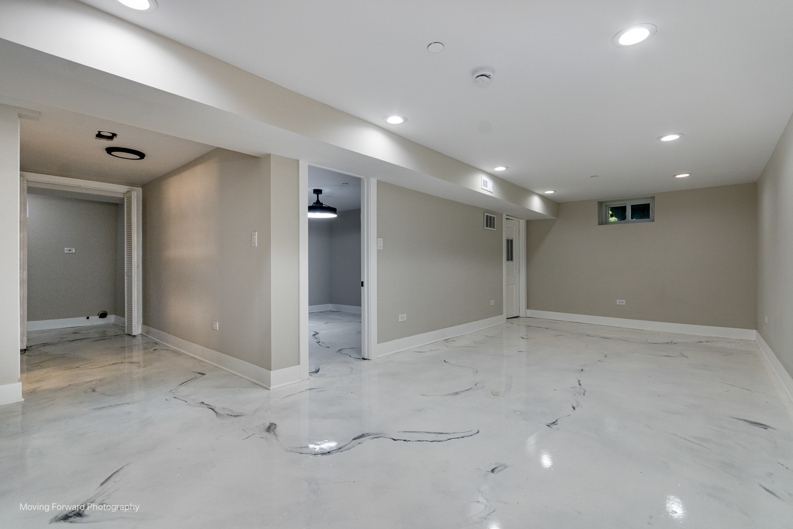 8600 East Prairie Road Skokie, IL 60076 - Photo 36 of 37 a view of empty room