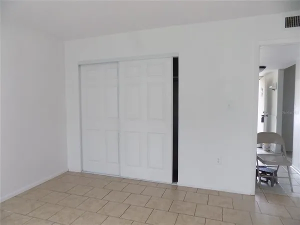 $1,000 | 2811 Southwest Archer Road, Unit X 201, Gainesville, FL 32608